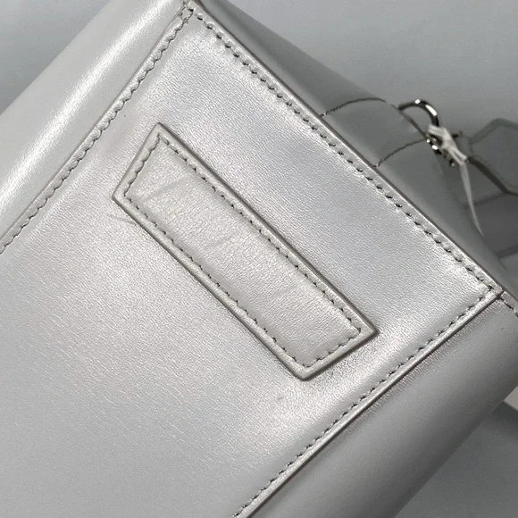 Givenchy Antigona Lock Shoulder Bag - Picture 11 of 16